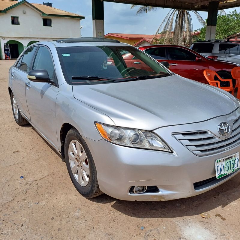 Thumbnail 2 of 2008 Toyota Camry XLE